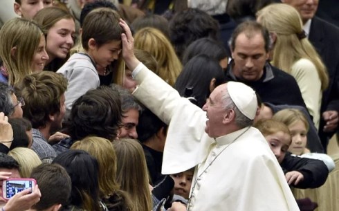 pope-francis-bless_3188984b